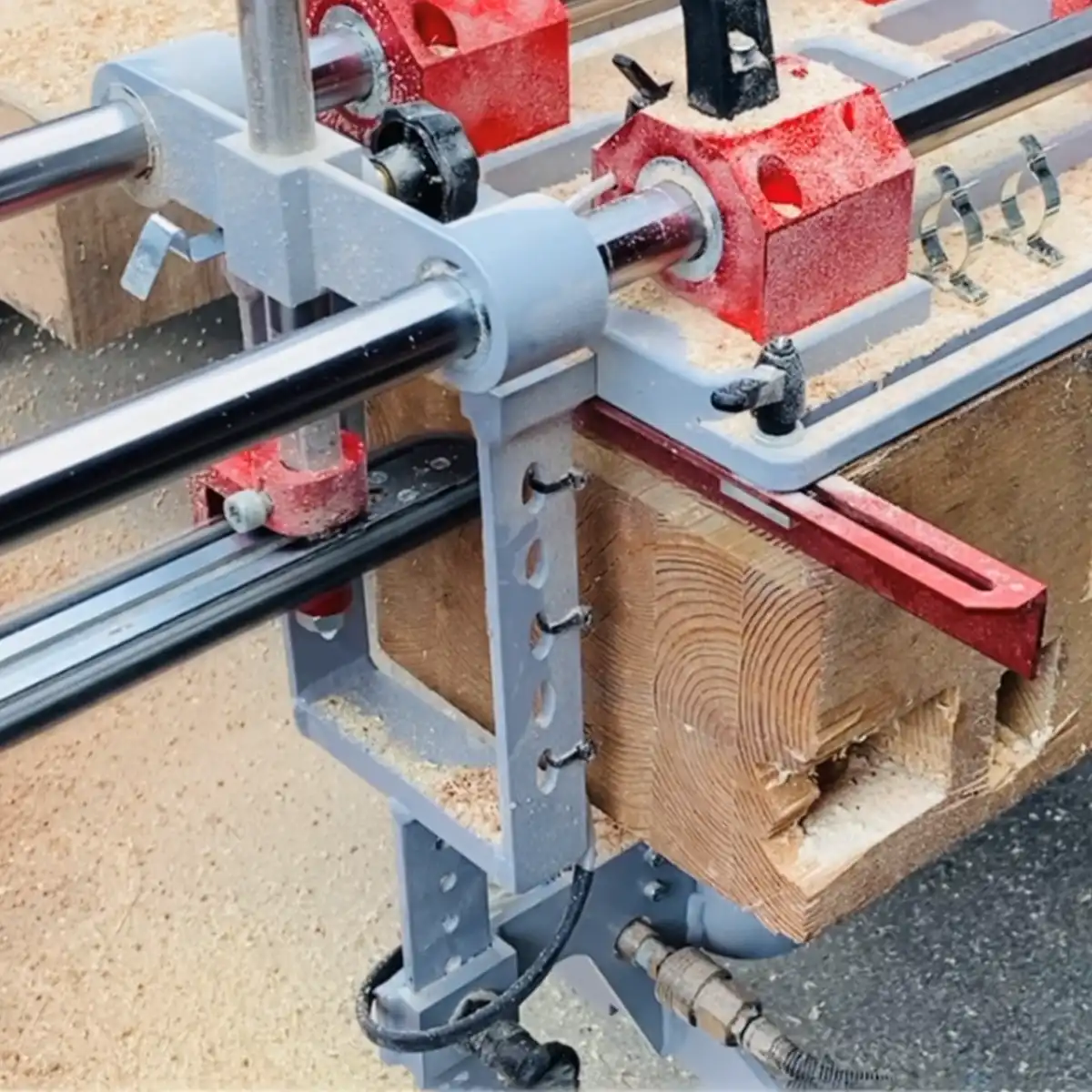 Tragbare Kettennutfräse für Holz – Foto 3