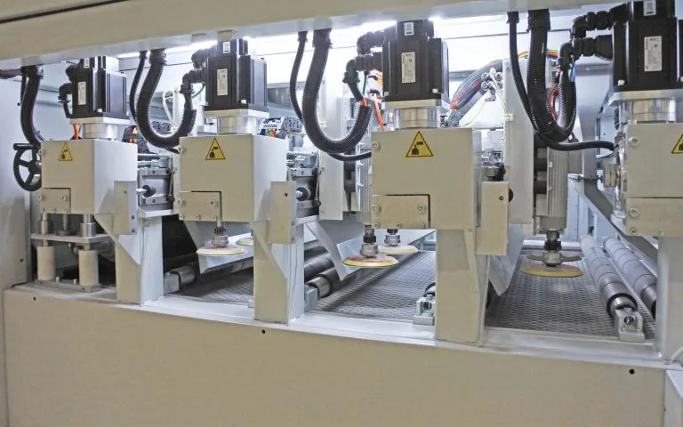 Brush sanding machine YZM 1300 Ka•ma — photo 3