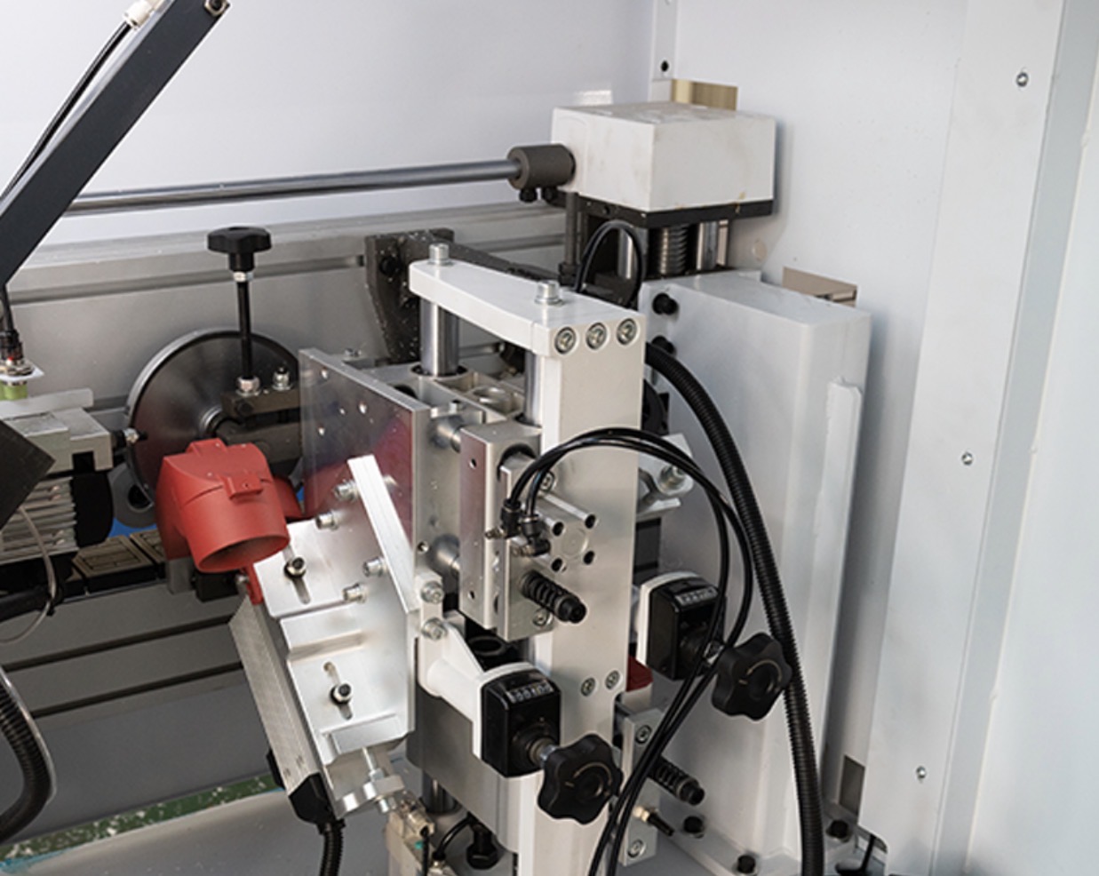 Automatic L-Type & Straight Edge Banding Machine HELEX HE 60 EL — photo 4