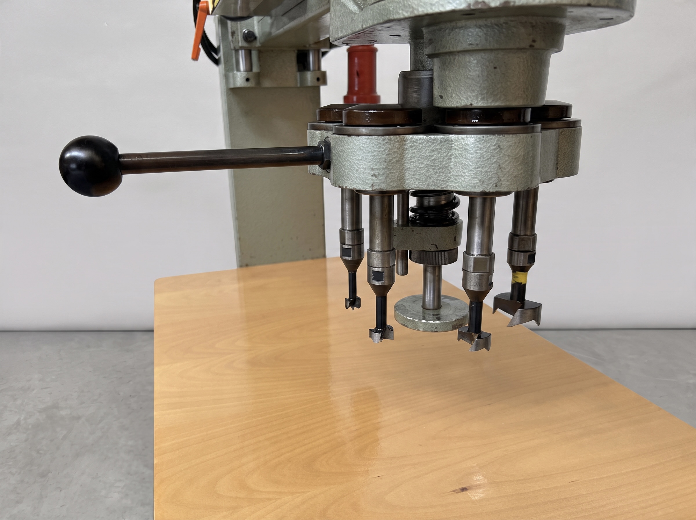 Knot-Hole Boring Machine - 4-Spindle Industrial Drill — photo 2
