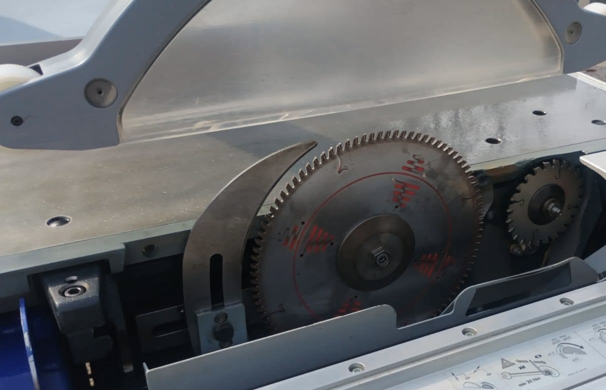 Felder saw blade view